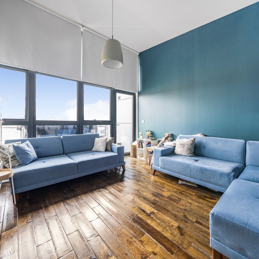 Flat to rent - Lynton Road, London, SE1 - Photo 1