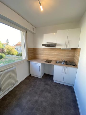 Location Appartement 2 pièces 48m² - Photo 3
