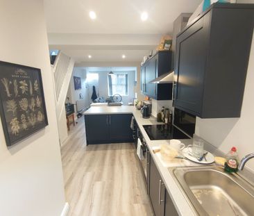 Hawkins Street, Liverpool. - Photo 4