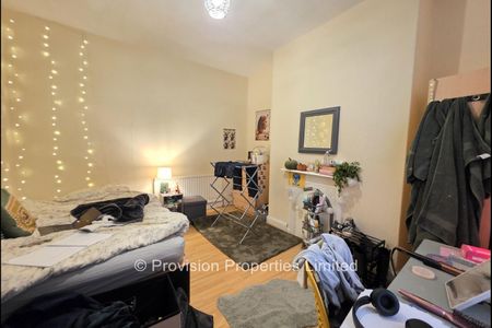 7 bedroom student house Hyde Park - Photo 5