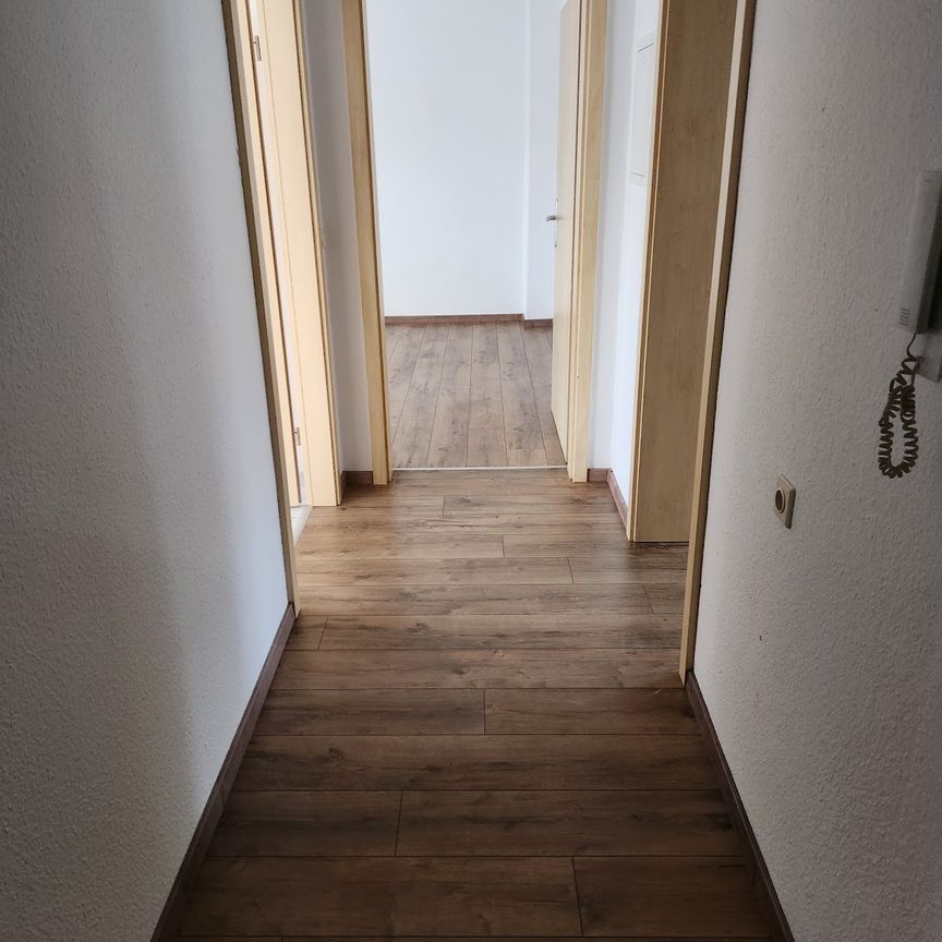 renovierte 2 Zimmerwohnung, Hochparterre sucht neue Mieter - Foto 1