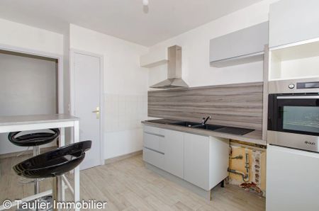 Location Appartement 2 pièces 57m² ST MARCELLIN 38160 - Photo 3