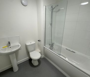 Red Hand Close, Burton on Trent, Staffordshire, DE14 1FB - Photo 4