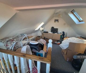 3 bedroom terraced house to rent - Photo 2