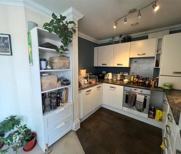 1 bedroom flat to rent - Photo 6