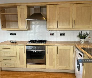 1 bedroom flat to rent - Photo 3