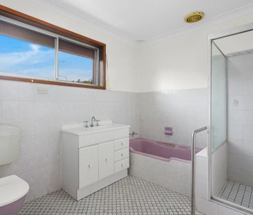 2/12 Cleverdon Crescent, Figtree. - Photo 5