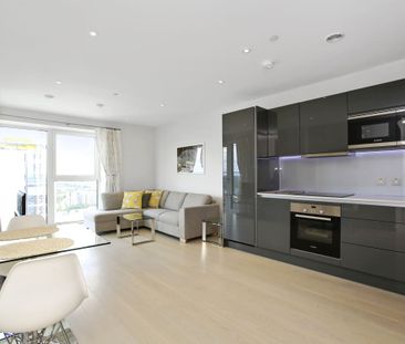 Glasshouse Gardens London E20 - Photo 5