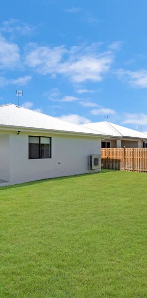 New 4 Bedroom Beauty! - Photo 1
