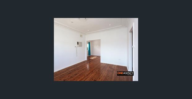 Family Home Minutes Away From Liverpool CBD - Photo 1