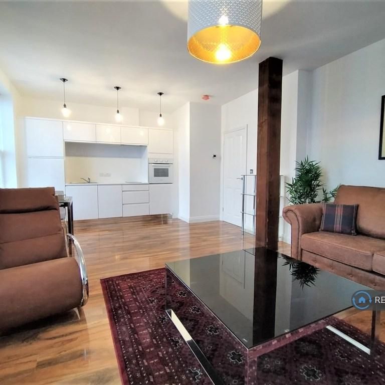 1 bedroom flat to rent - Photo 1