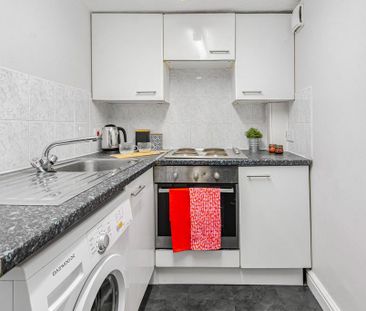 1 bedroom flat to rent - Photo 5