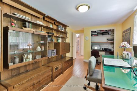 For Lease - 1364 Avonbridge Drive, Mississauga, Ontario - Photo 2