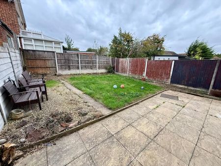 Farmlea Road, Portsmouth - Photo 5