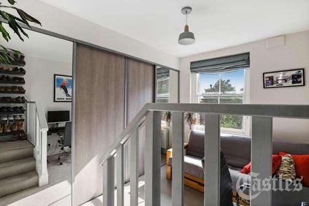 Albany Road, Stroud Green, N4 - Photo 2