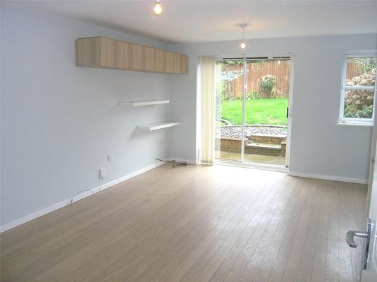 2 bedroom end of terrace house to rent - Photo 1