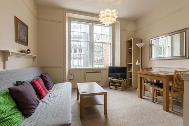 2352L Cordiners Land, West Port, Edinburgh, EH1 2LF - Photo 1