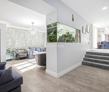 5 bedroom detached house to rent - Photo 3