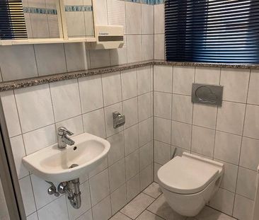 Frisch renovierte 3 Zimmer Wohnung - Photo 3