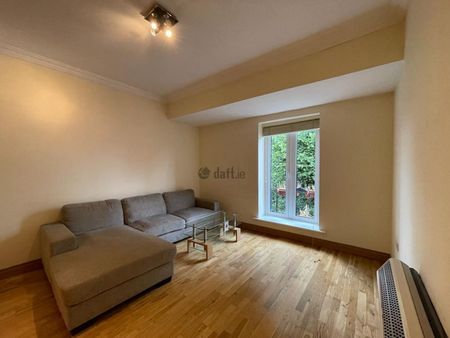 Apartment to rent in Dublin, Ballsbridge - Photo 3