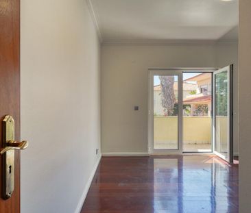 Cascais, Lisbon 2645-243 - Photo 6