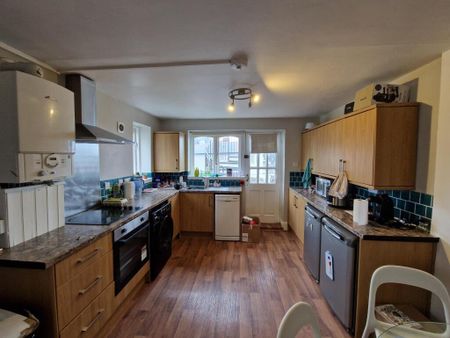 2 bedroom house share to rent - Photo 2