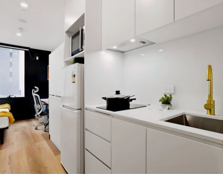 Private Studio Silver - Photo 5