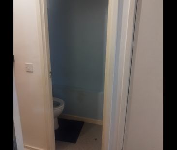 1 Bed Flat, Stockwell Park Road, SW9 - Photo 5