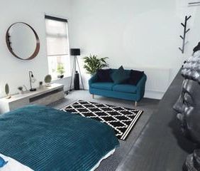 1 bedroom in a house share to rent - Photo 4
