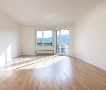 Grosszügige 5.5 Zimmerwohnung in Aesch - Photo 3