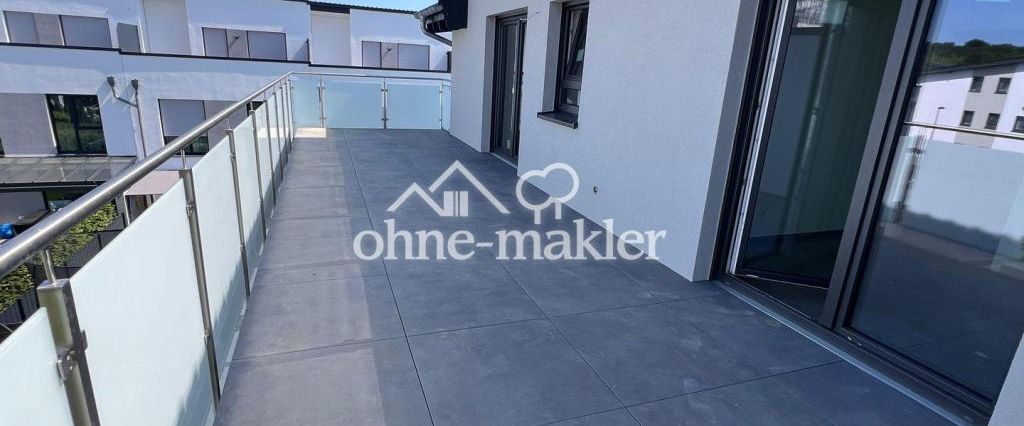 Exklusive 3,5-Zimmer-Wohnung mit großzügiger Dachterrasse - Foto 1