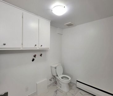 234 Rue de Pierrefontaine, Boisbriand, QC - Photo 2