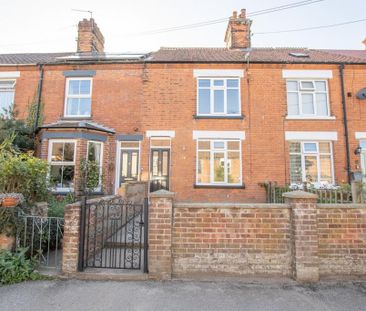 2 bedroom terraced house to rent - Photo 2