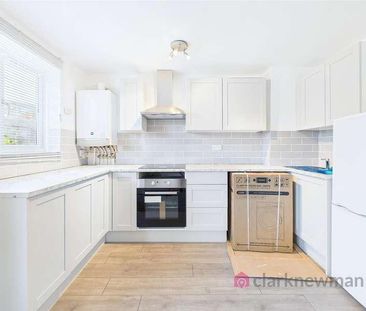 Carl House, Commonside Road, Harlow, CM18 - Photo 6