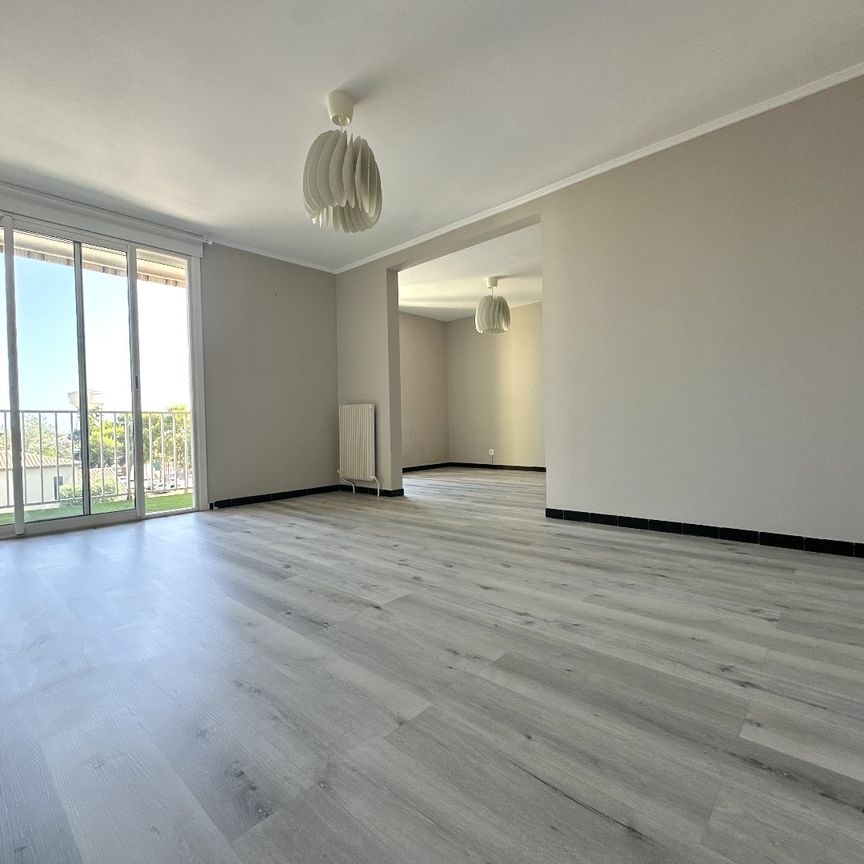 Location Appartement 3 pièces 80m² VALRAS PLAGE 34350 - Photo 1
