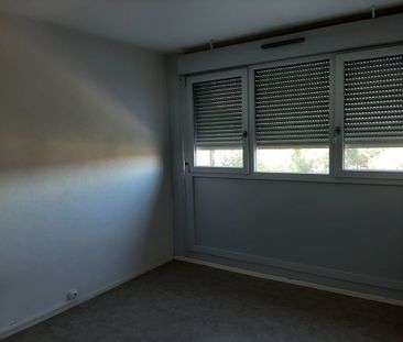 Location - Appartement T3 - 66 m² - Montbéliard - Photo 3