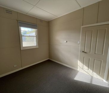 Tidy 3 Bedroom Home - Photo 3