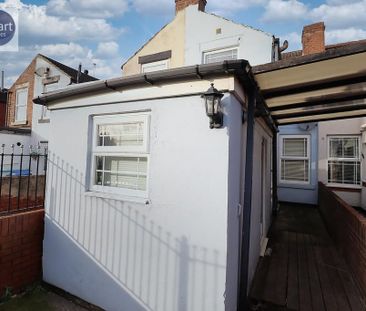 2 bedroom terraced house to rent - Photo 4