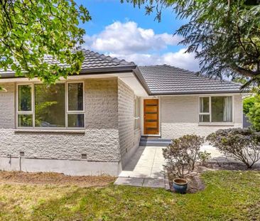 Charming 3BR Home In Halswell - Photo 3