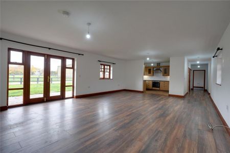 4 bedroom bungalow to rent - Photo 4