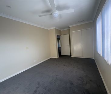 Coastal Convenience: Freshly Updated 2-Bedroom Apartment Above Harr... - Photo 4