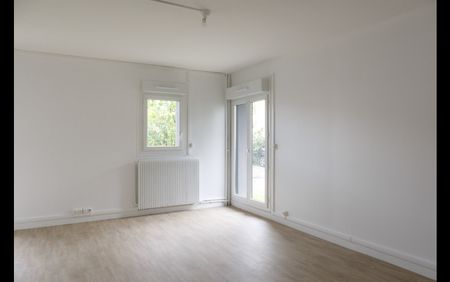 Location Appartement Studio 35 m² AVON - Photo 5