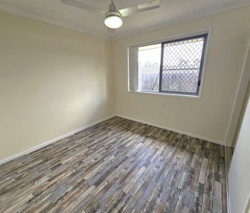 4 Bedroom Brick Home in convenient location - Photo 6