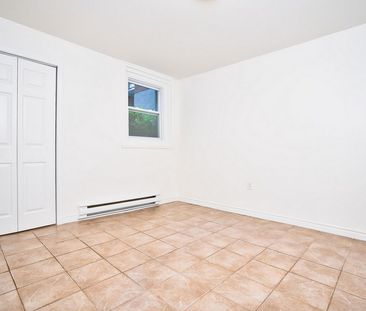 3 bedroom, 1 bath - Photo 6