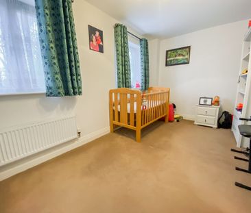 3 bed terraced house to rent in Denton Way, Langley, SL3 - Photo 1