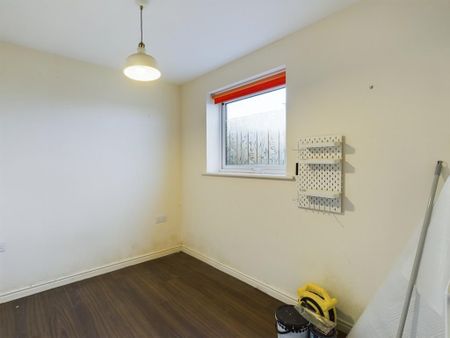 4 bedroom terraced house to rent - Photo 2