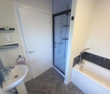 3 bedroom semi-detached house to rent - Photo 6