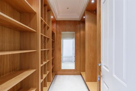 8 bedroom detached house to rent - Photo 4