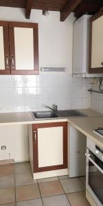 Location Appartement 2 pièces 28m² ST ETIENNE 42100 - Photo 3