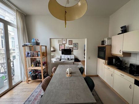 Goed gelegen 1-slaapkamer appartement nabij invalsweg naar Centrum, geen lift. - Photo 2